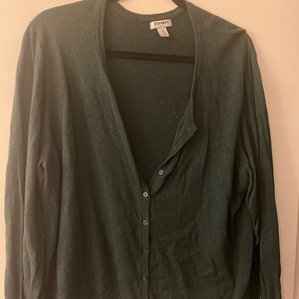 Basic forest green cardigan